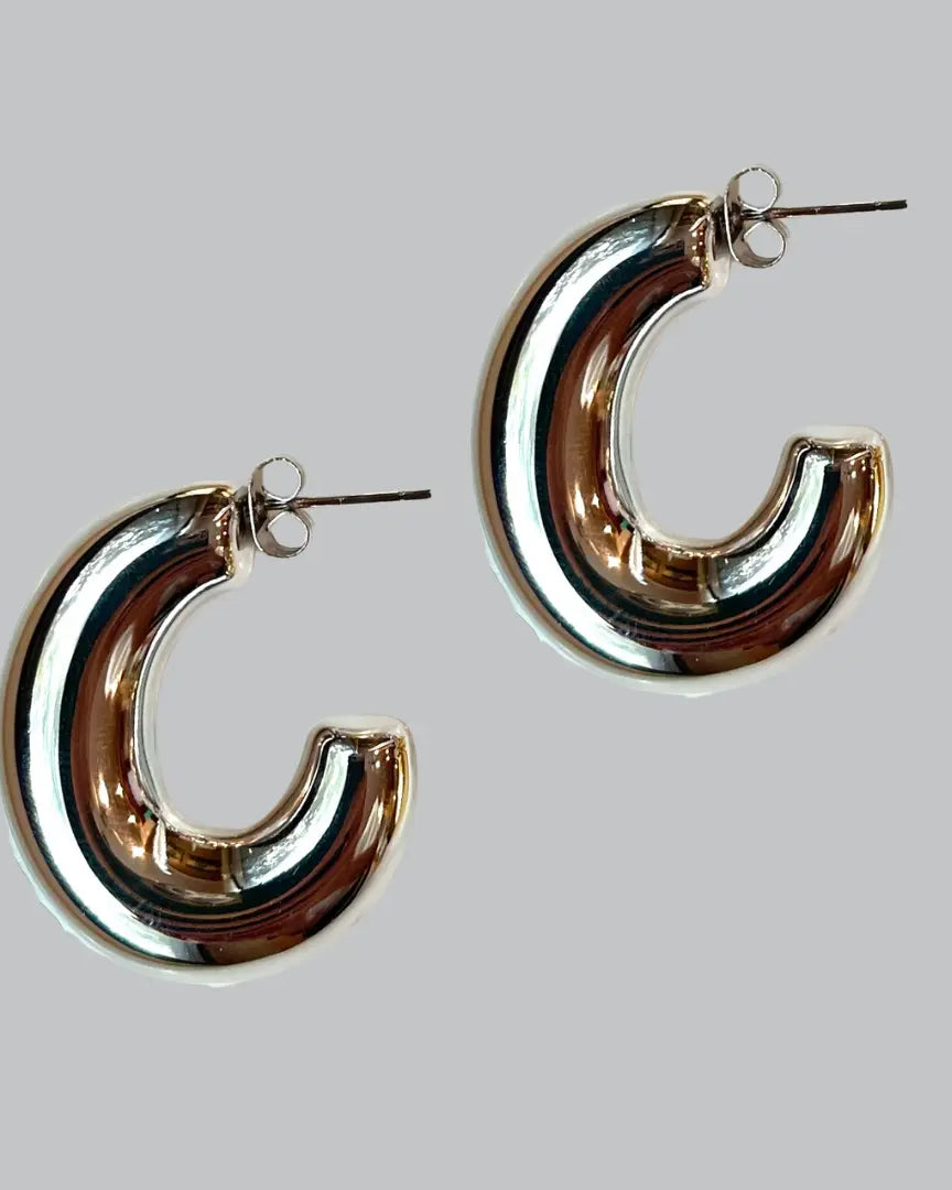Elongated Tamara Earrings |  Silver |  Casual Chic Boutique