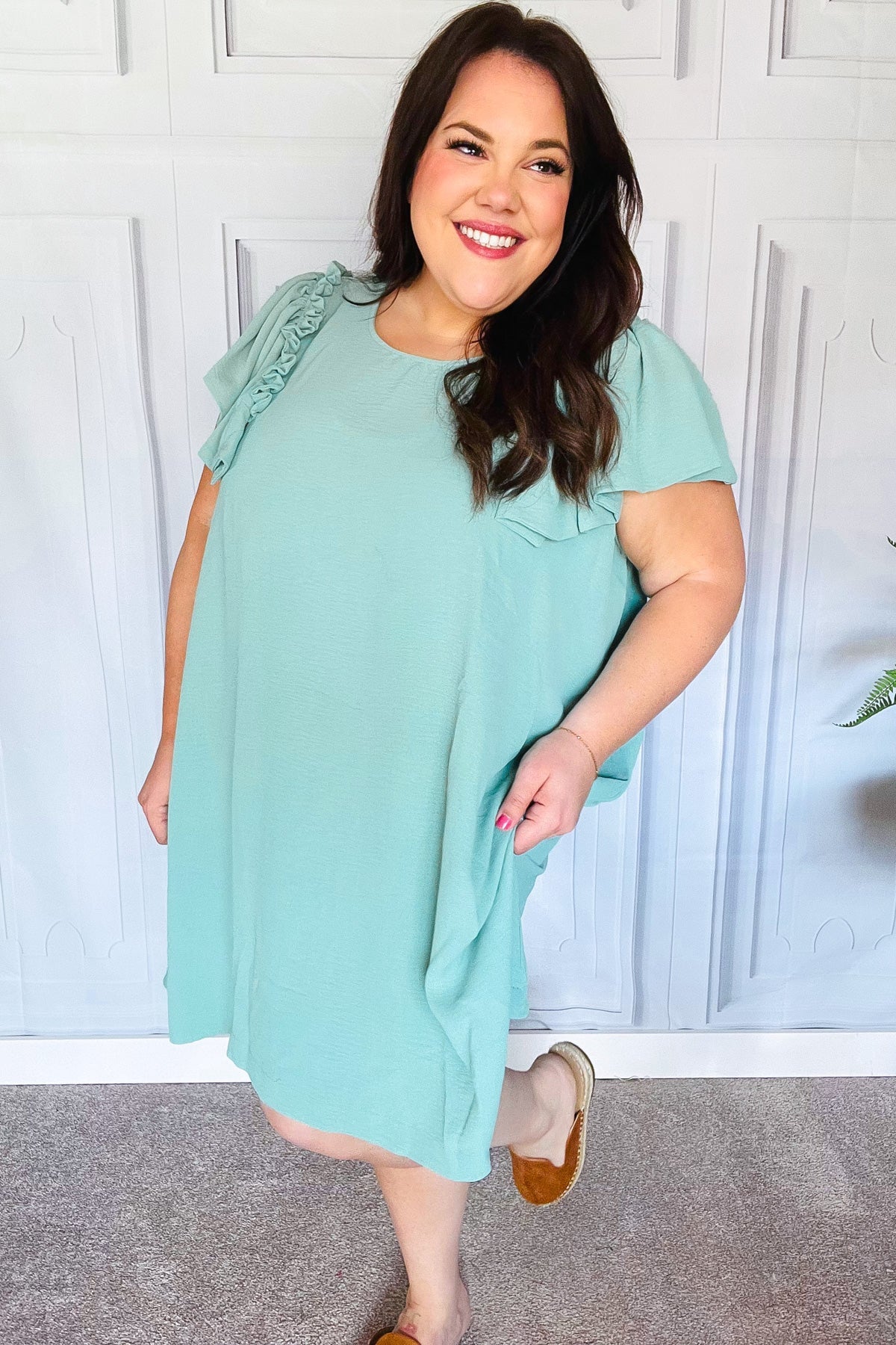 Out For The Day Sage Crinkle Woven Ruffle Sleeve Dress Haptics