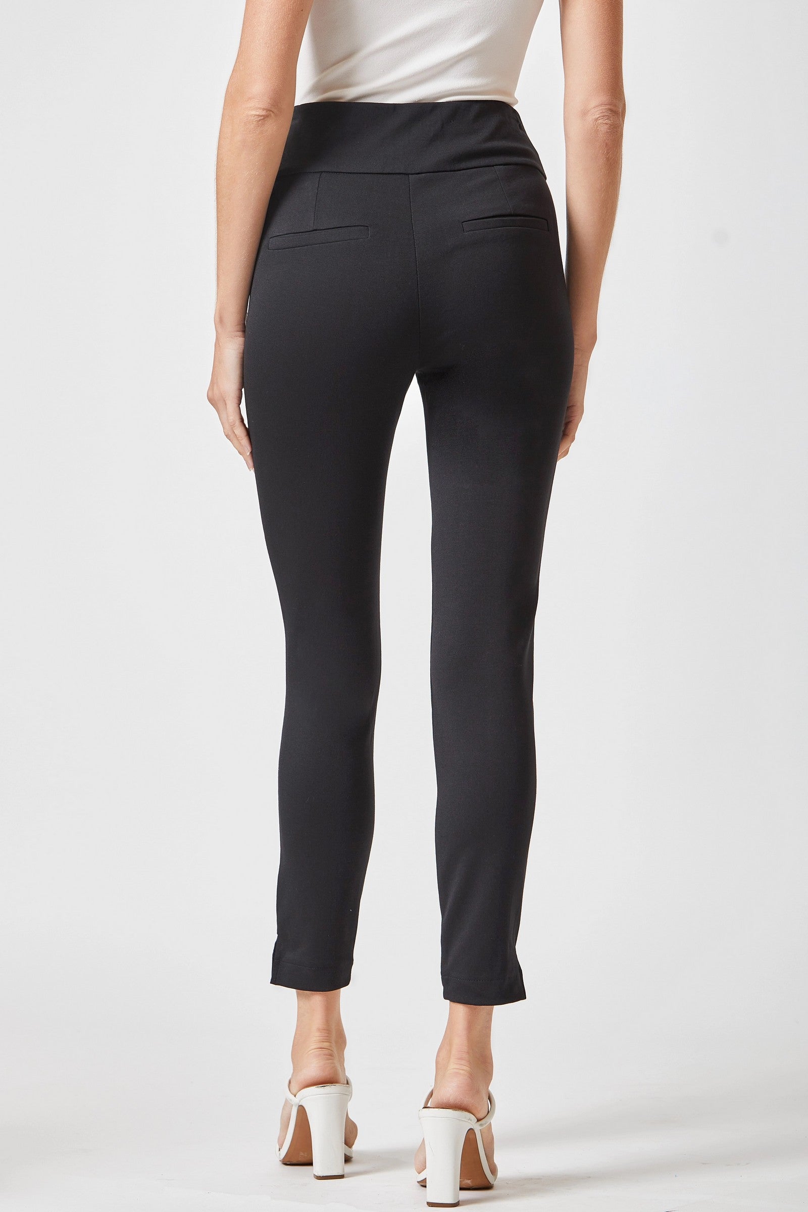 Magic Skinny 28" Pants in Twelve Colors Ave Shops