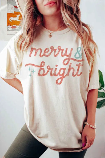 MERRY AND BRIGHT CHRISTMAS GRAPHIC T-SHIRT ALPHIA