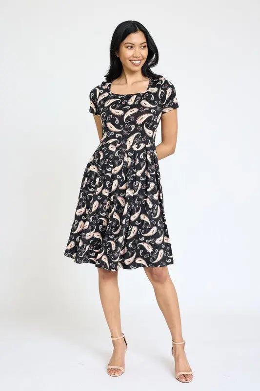 Paisley Short Sleeve Pleated Midi Dress EG fashion