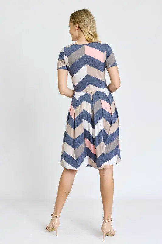 Plus Chevron Pleated Midi Dress EG fashion