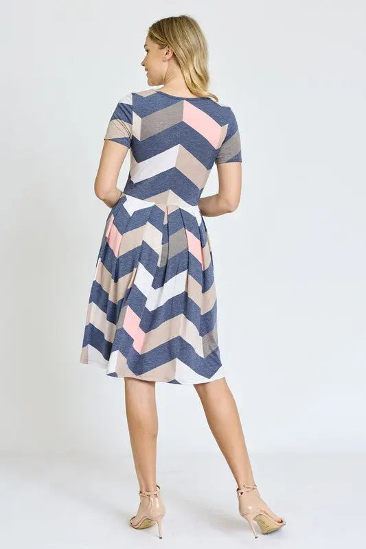 Plus Chevron Pleated Midi Dress EG fashion