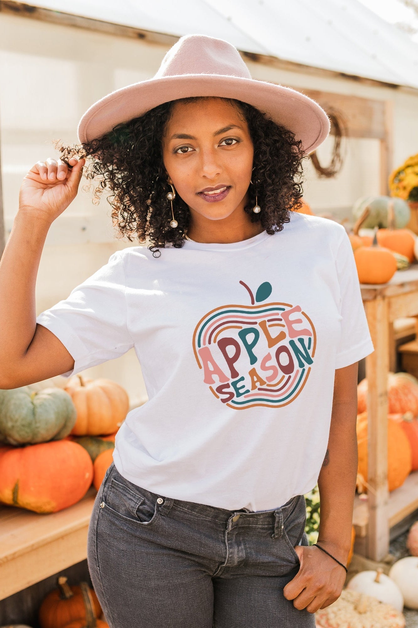 Apple Season Colorful | Short Sleeve Crew Neck Olive and Ivory Retail