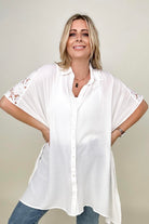 Davi & Dani Solid Button Down Short Sleeve Hi-Low Lace Loose Top Kiwidrop