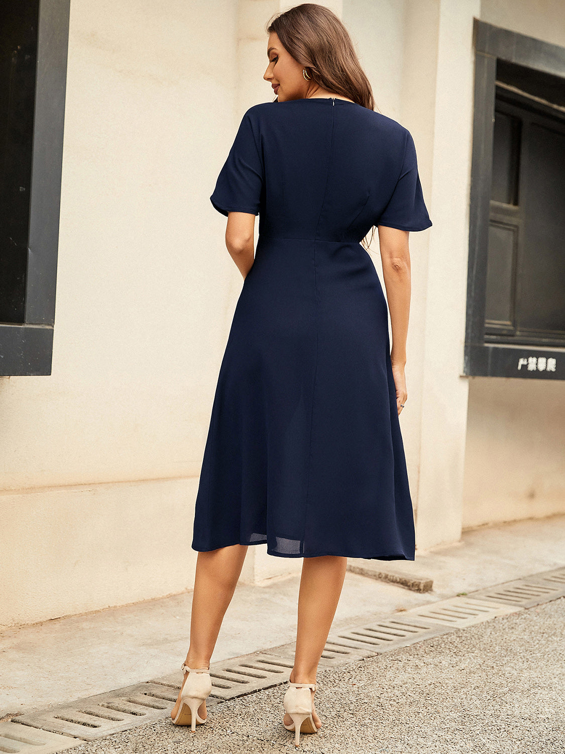 Round Neck Short Sleeve Midi Dress Trendsi