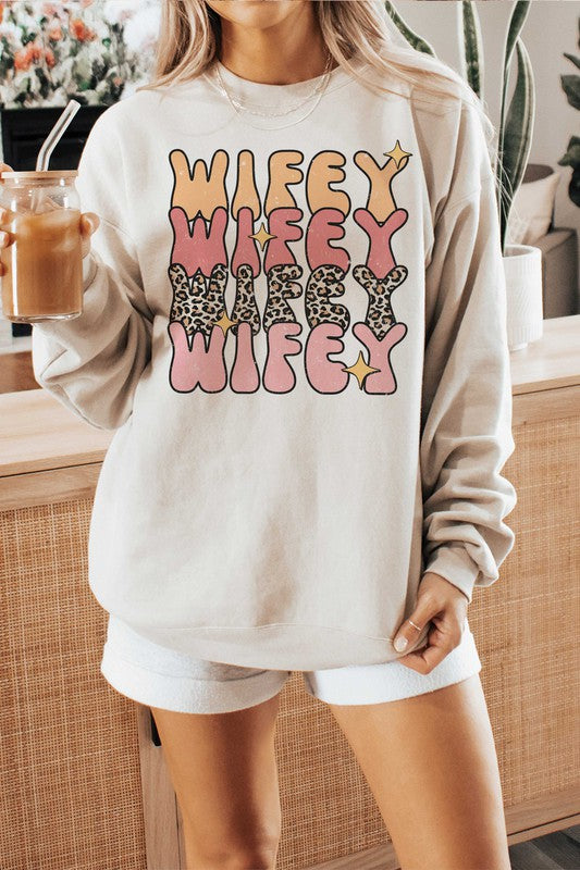 LEOPARD WIFEY REPEAT Graphic Sweatshirt BLUME AND CO.