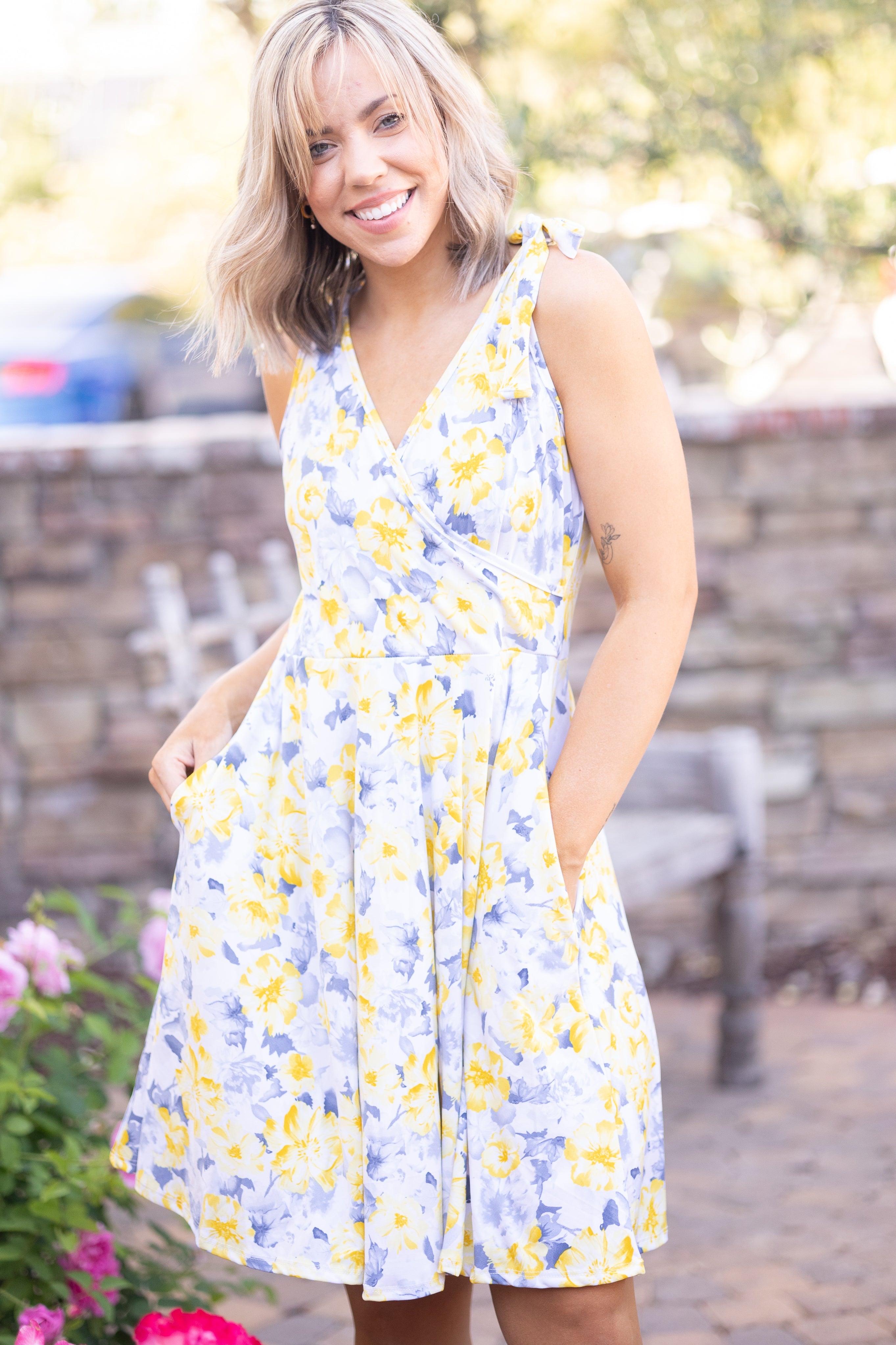 Sunshine & Roses Dress Boutique Simplified