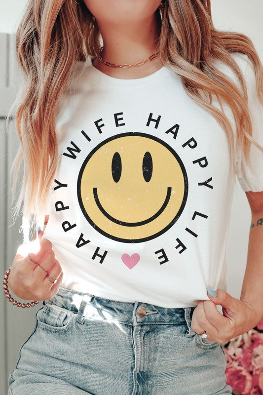 HAPPY WIFE HAPPY LIFE Graphic T-Shirt BLUME AND CO.