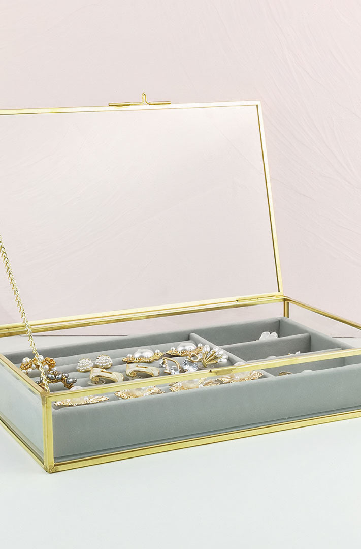 ClaudiaG Organizing Jewelry Box