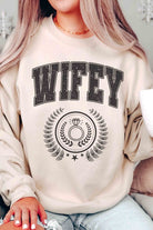 PLUS SIZE - WIFEY WREATH Graphic Sweatshirt BLUME AND CO.