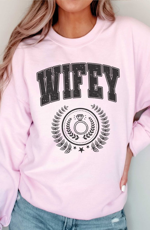 WIFEY WREATH Graphic Sweatshirt BLUME AND CO.