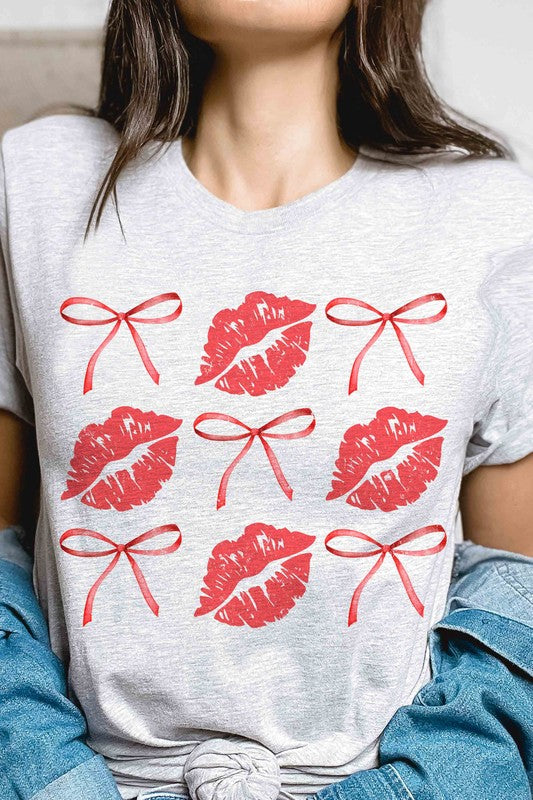 PLUS SIZE - BOWS AND KISSES Graphic T-Shirt BLUME AND CO.