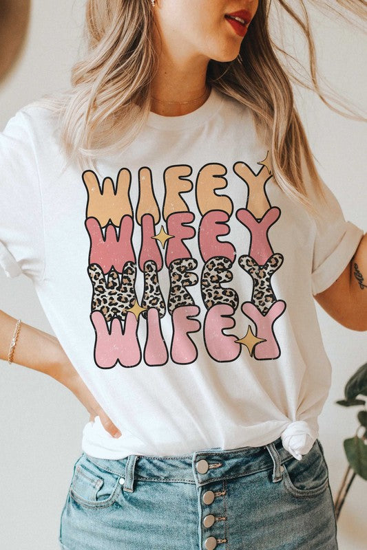 LEOPARD WIFEY REPEAT Graphic T-Shirt BLUME AND CO.