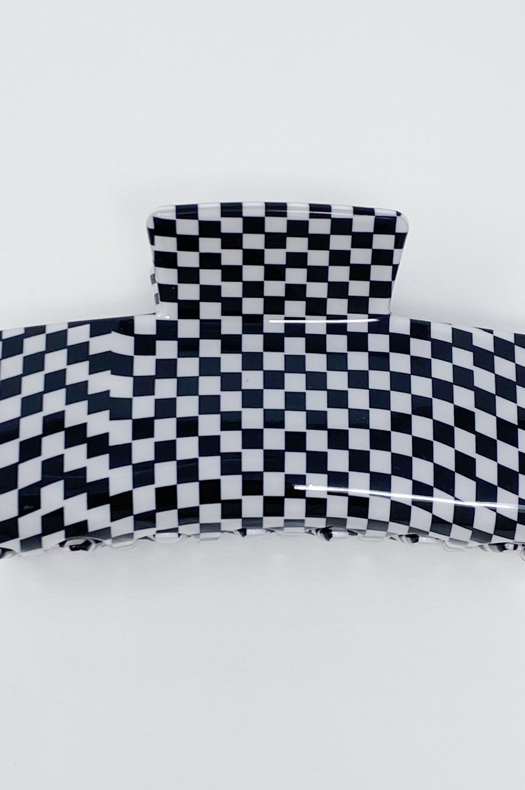 Oversized Checkered Hair Claw Ellisonyoung.com