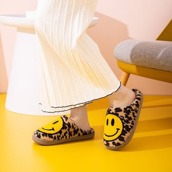 Melody Smiley Face Leopard Slippers Trendsi