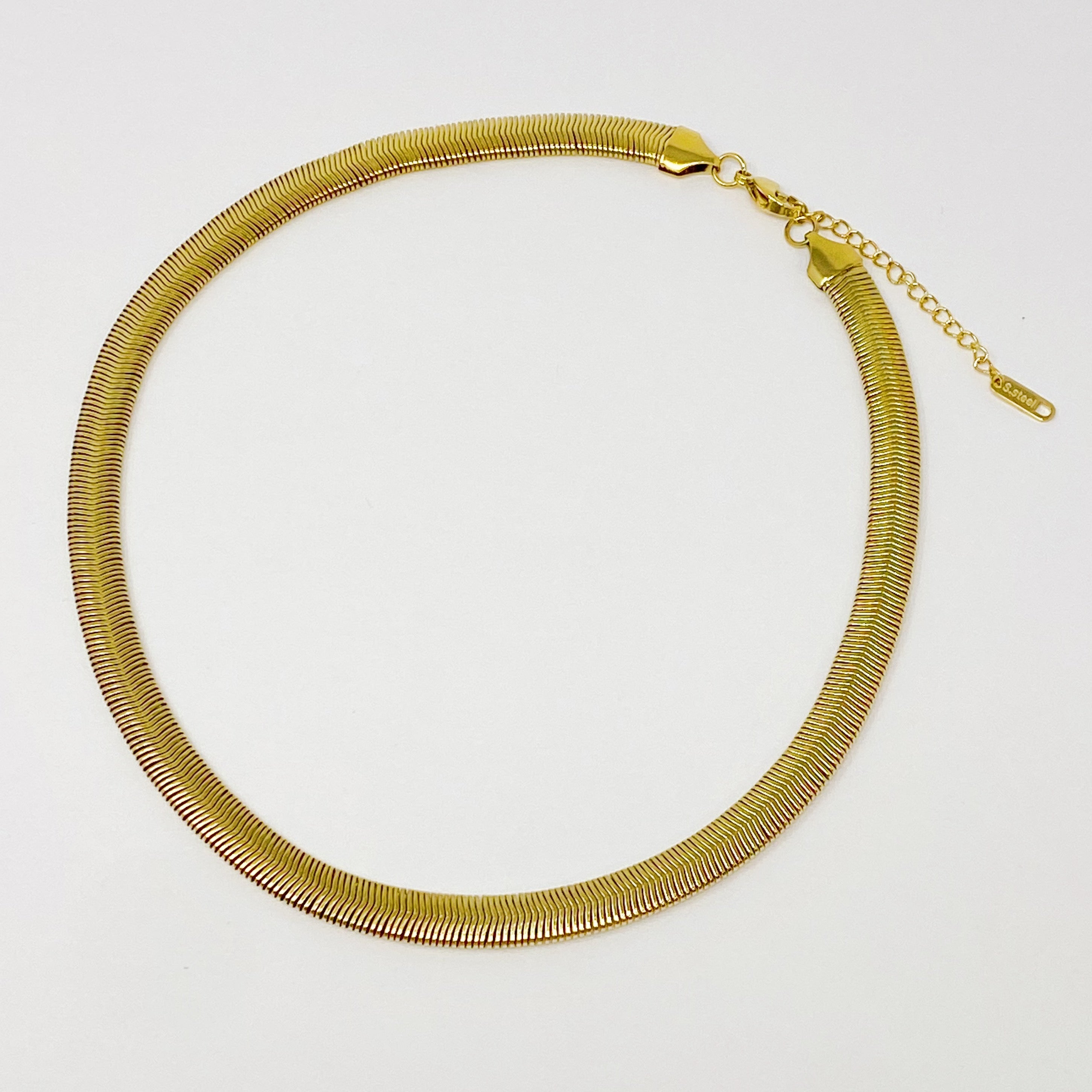 Style Staple Herringbone Chain Necklace Ellisonyoung.com