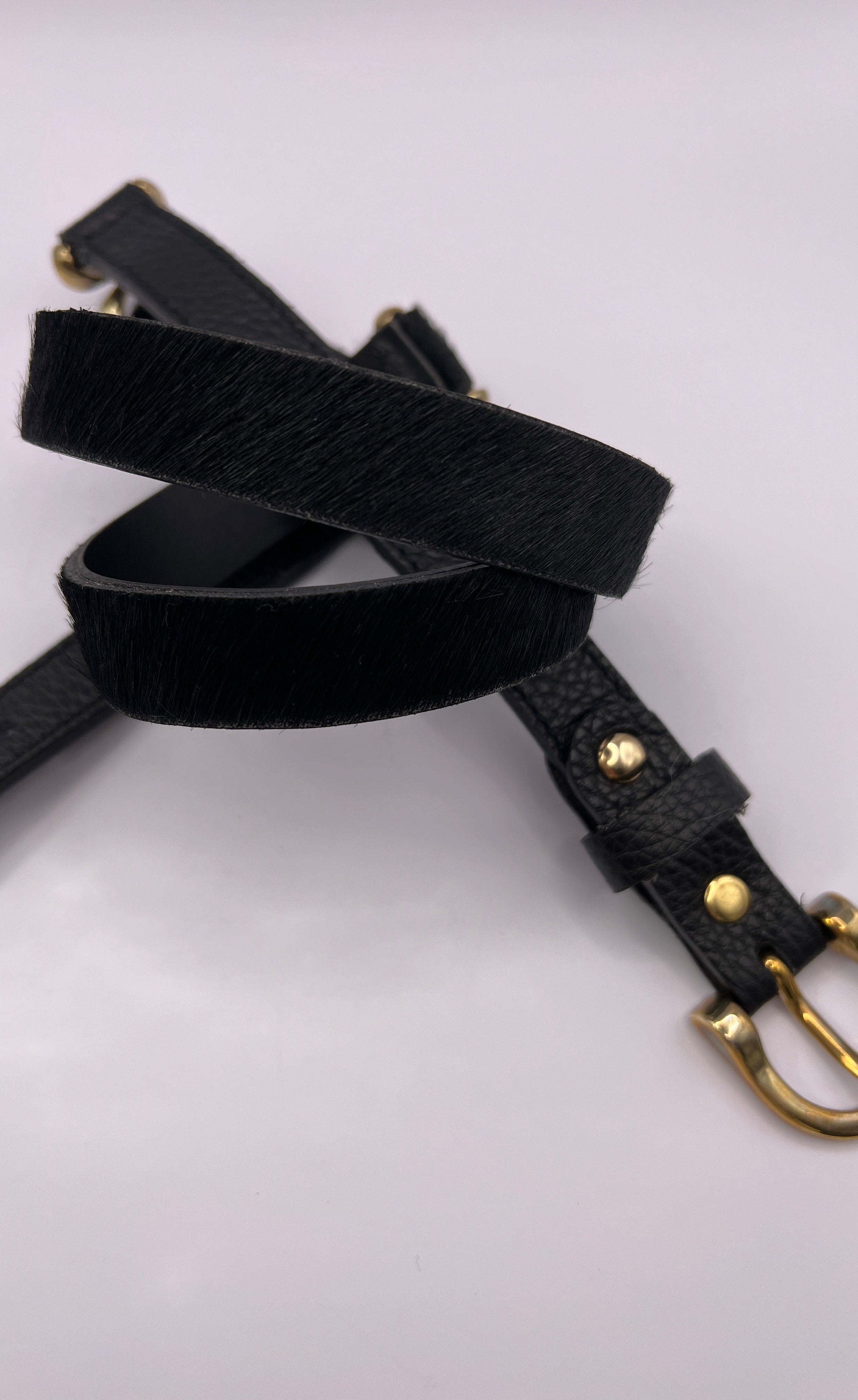 Horsy Black Leather Belt with Gold Adornment BLONDISH