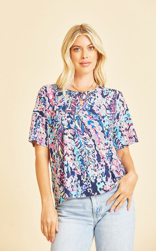 Short Sleeve Yellow Lilly Floral Scoop Neck Top in Navy/Purple Ave Shops