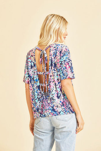 Short Sleeve Yellow Lilly Floral Scoop Neck Top in Navy/Purple Ave Shops