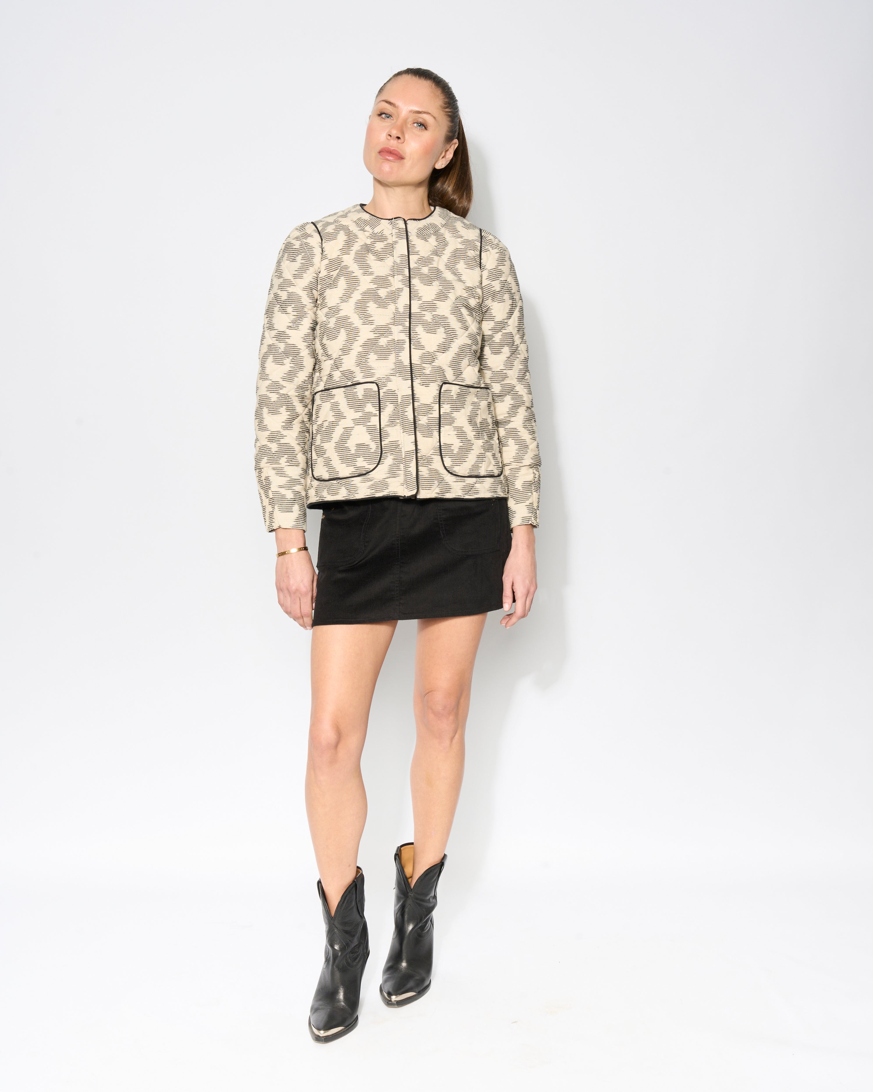 IKATE Quilted Jacket GILD