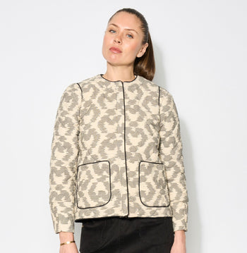 IKATE Quilted Jacket GILD