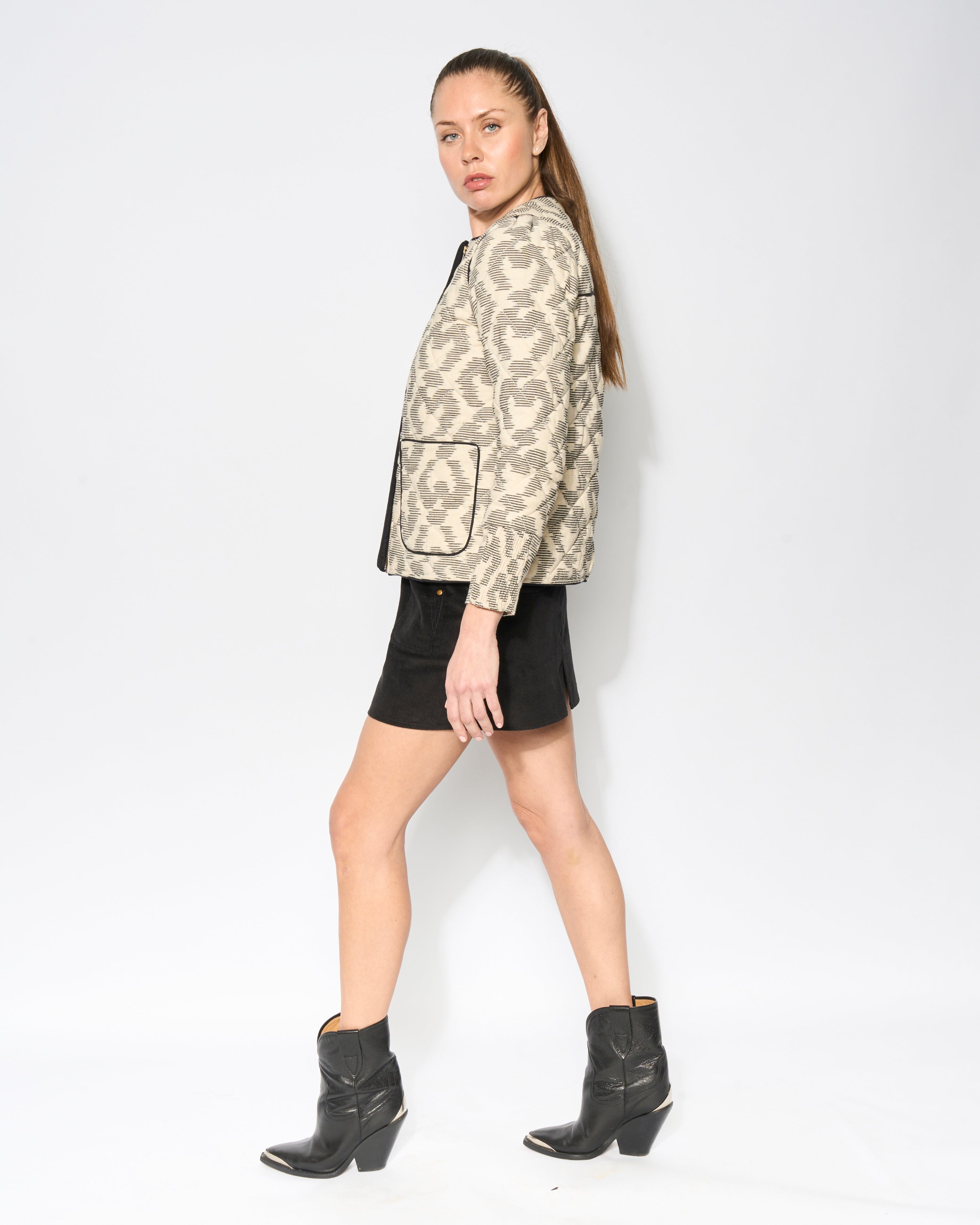 IKATE Quilted Jacket GILD