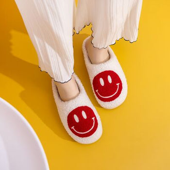 Melody Smiley Face Cozy Slippers Trendsi