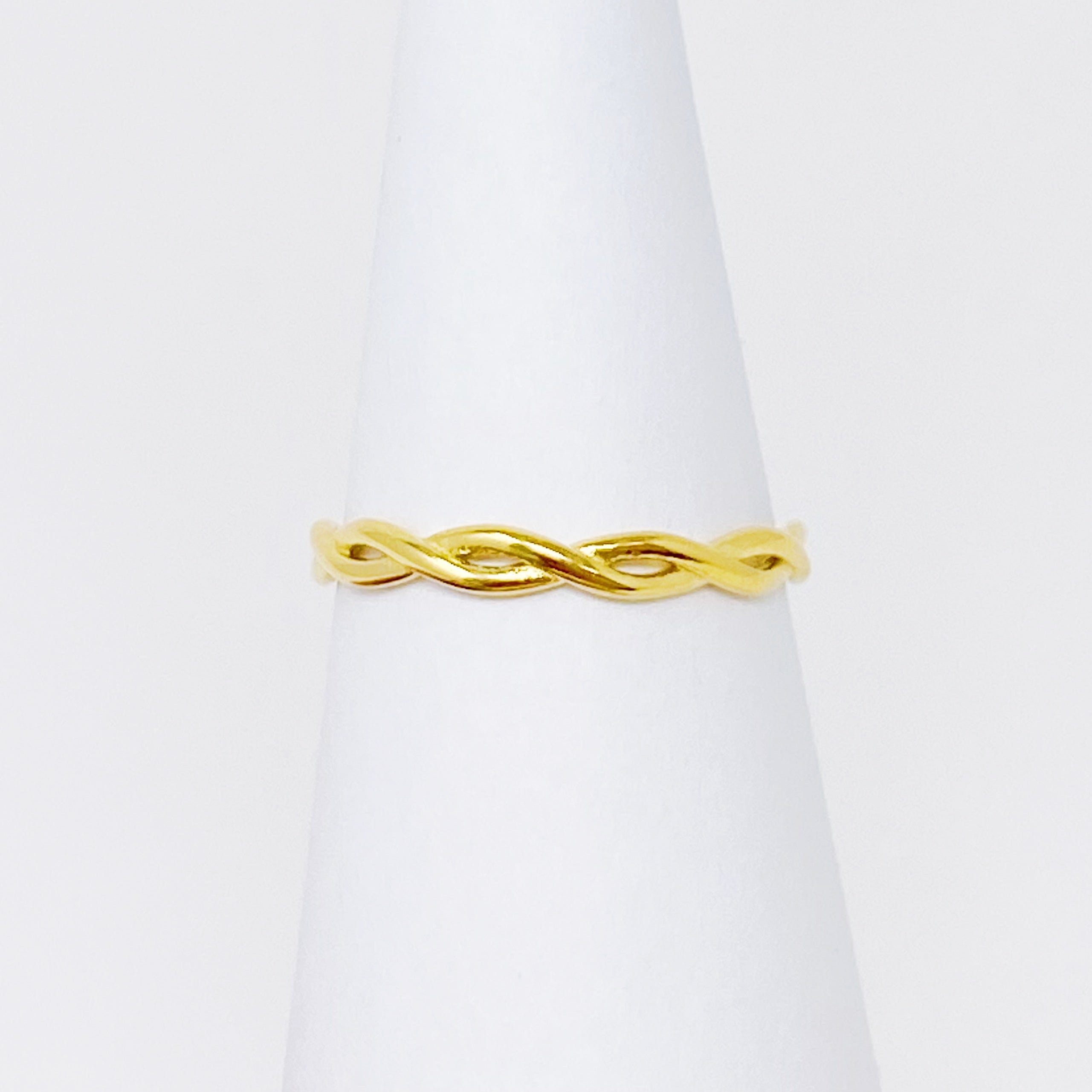 Dainty Twisted Rope Ring Ellisonyoung.com