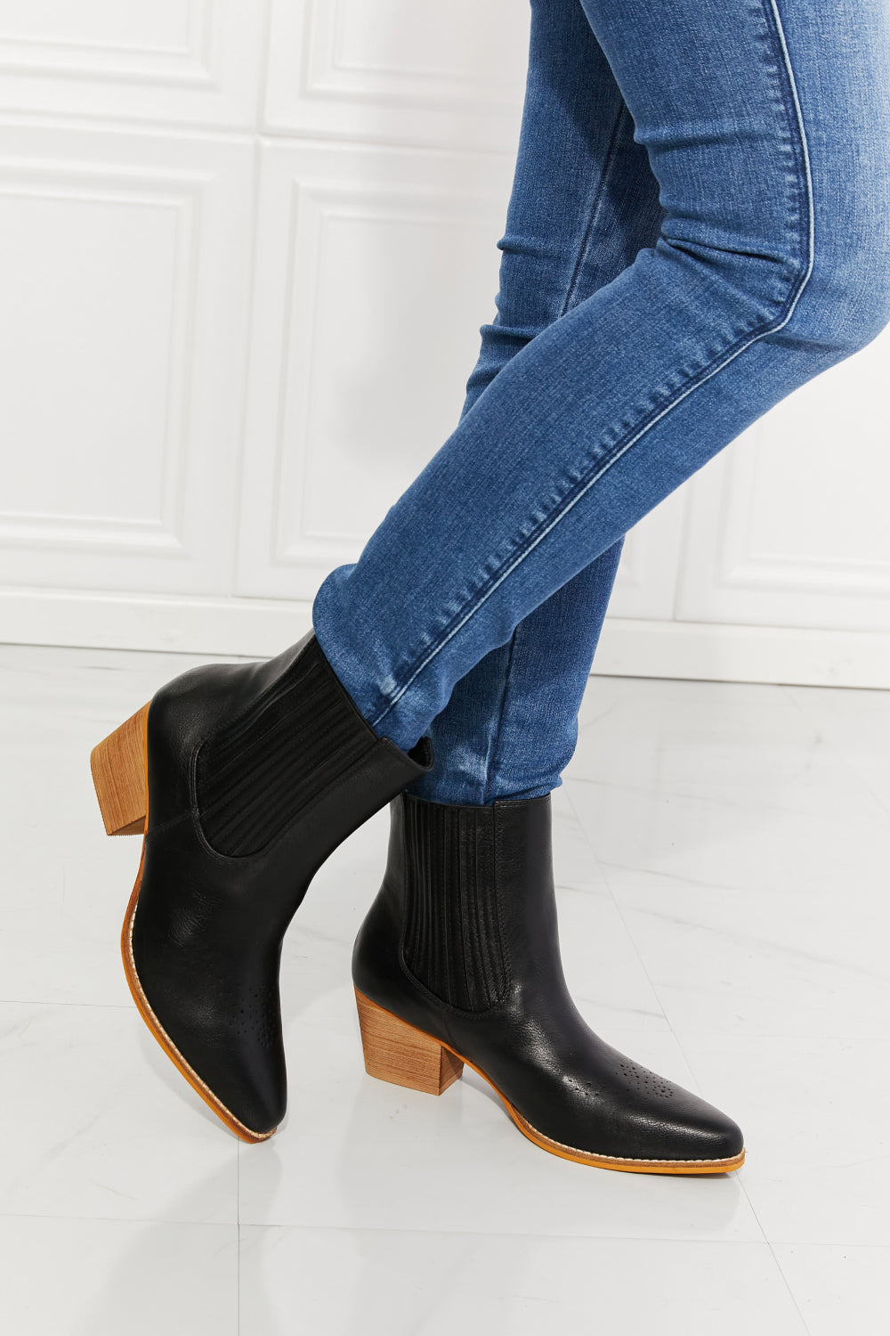 MMShoes Love the Journey Stacked Heel Chelsea Boot in Black MMShoes