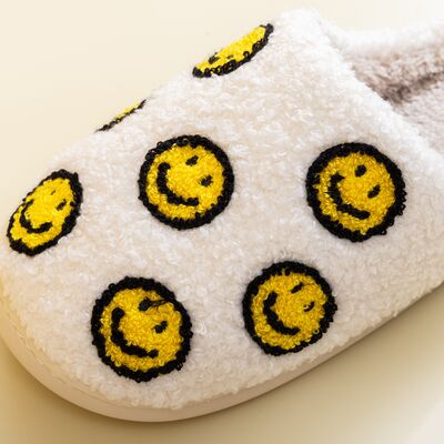 Melody Smiley Face Slippers Trendsi