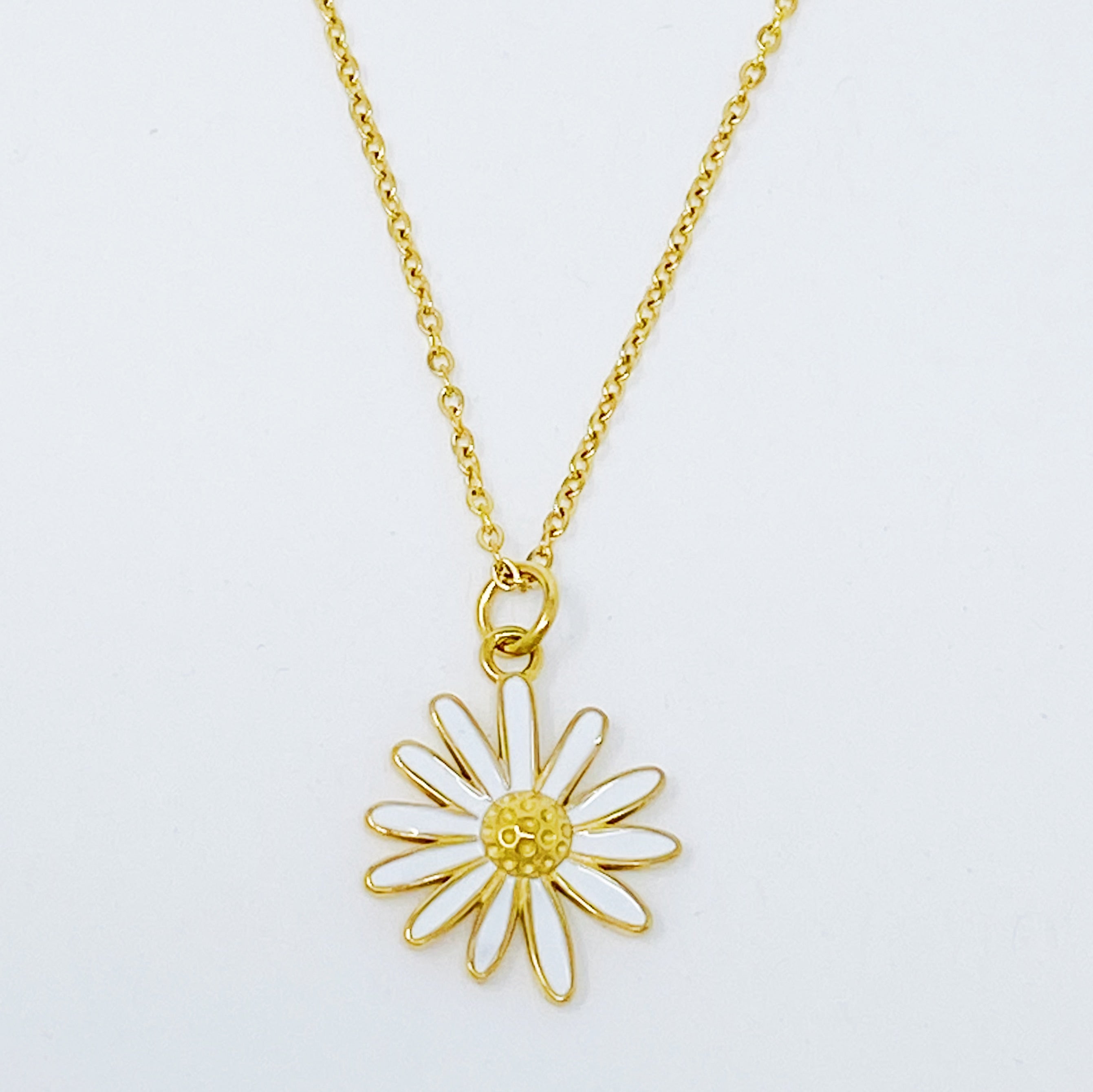 Sweet Daisy Necklace Ellisonyoung.com