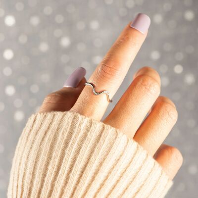 925 Sterling Silver Inlaid Zircon Wave Shape Ring Trendsi