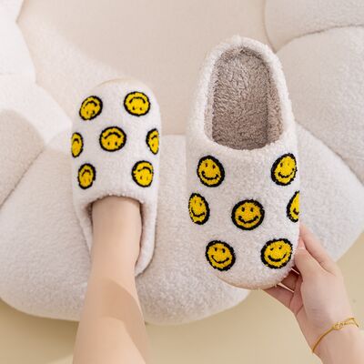 Melody Smiley Face Slippers Trendsi