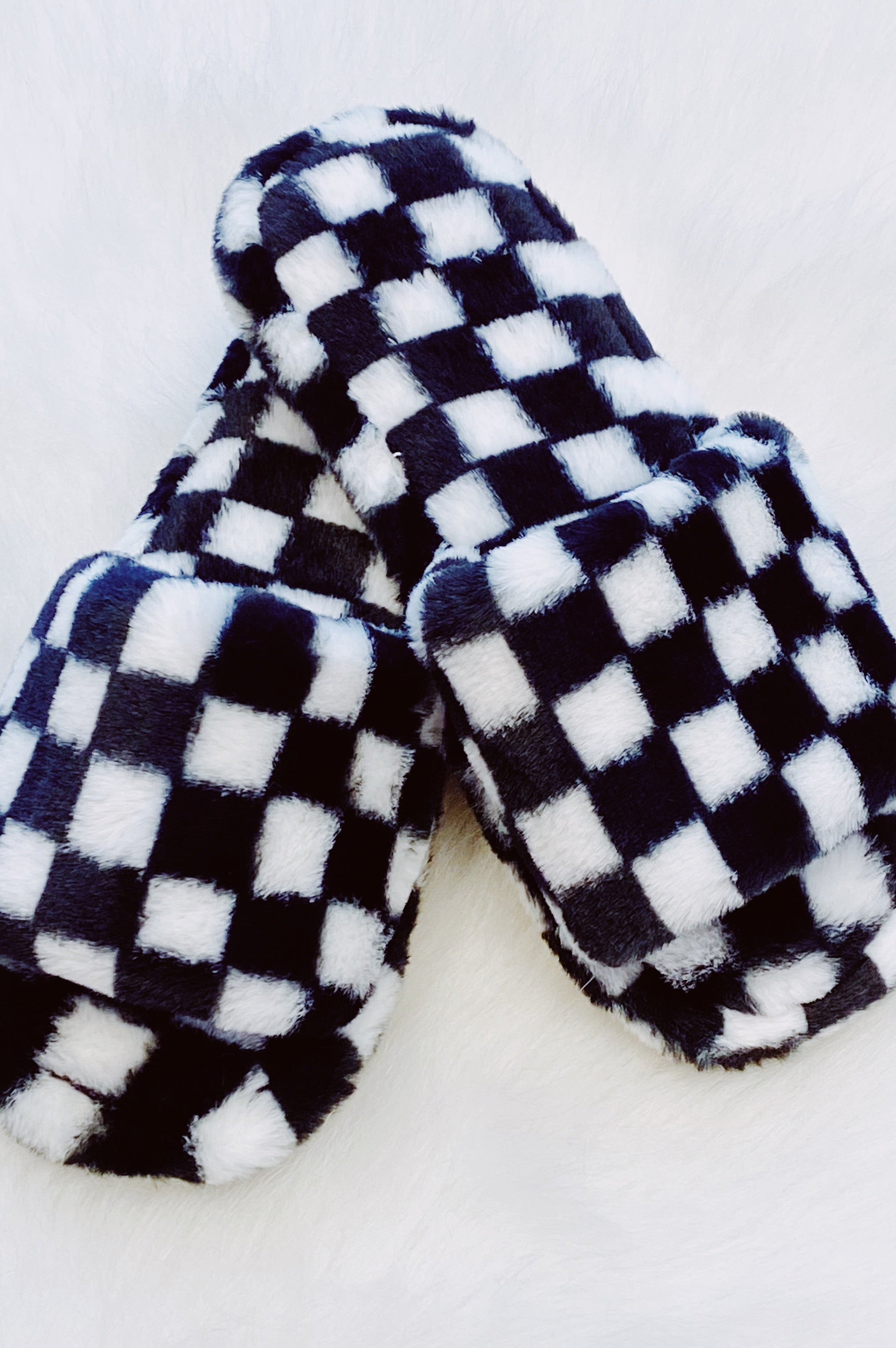 Luxe Lounge Checker Cozy Slippers Ellisonyoung.com