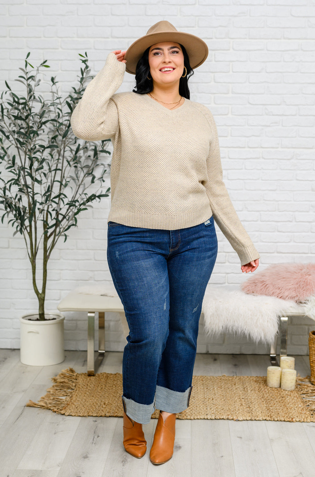 Chai Latte V-Neck Sweater in Oatmeal Ave Shops