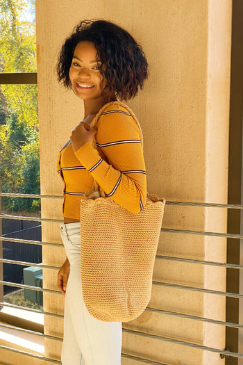 Knitted Scalloped Edge Tote Ellisonyoung.com