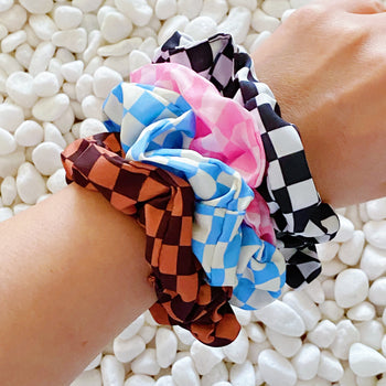 Checkerboard Hair Scrunchie Set Of 4 Ellisonyoung.com