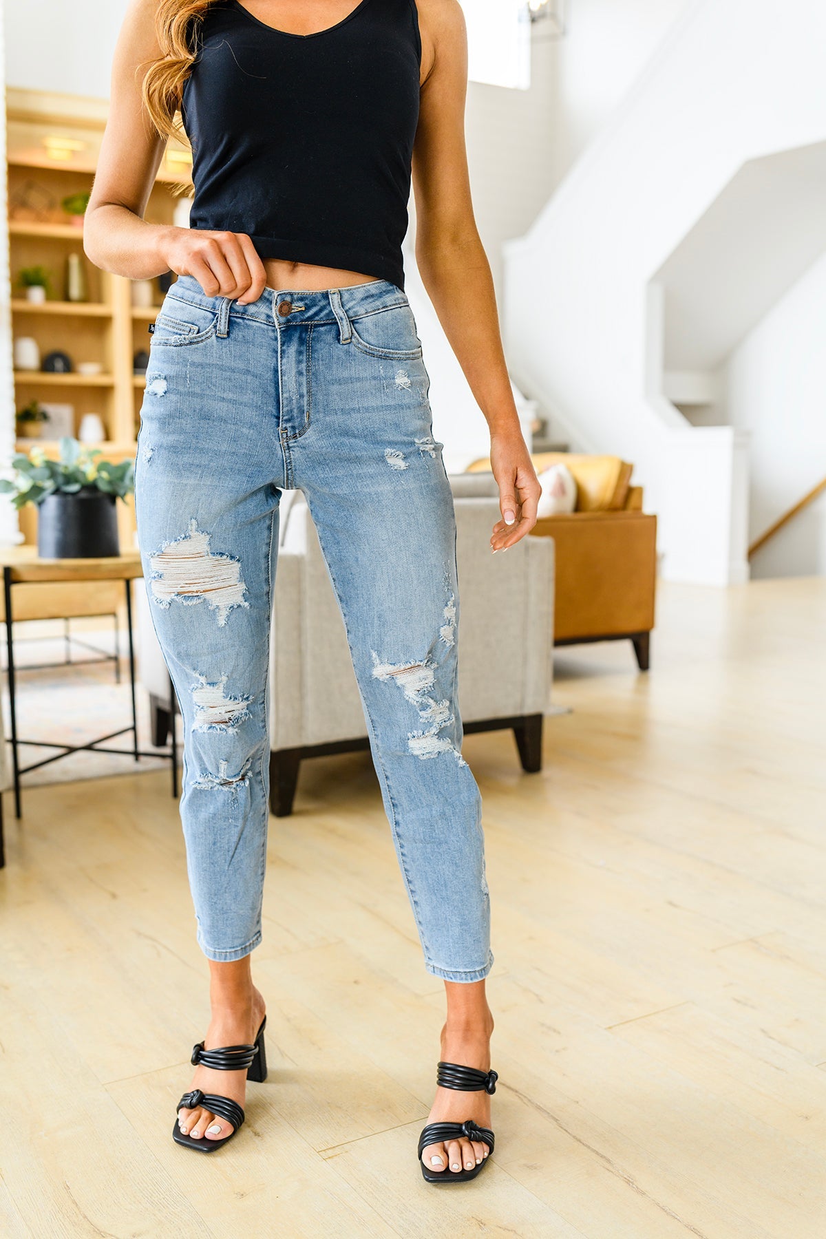 Florence High Waist Destroyed Boyfriend Jeans Ave Shops