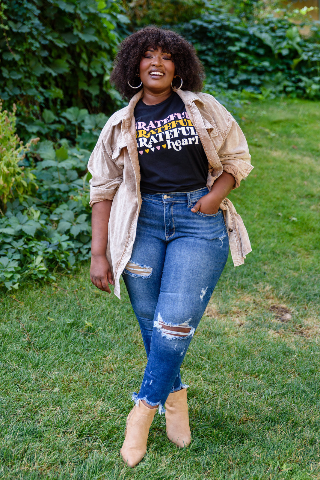 Grateful Heart Graphic T-Shirt In Black Ave Shops