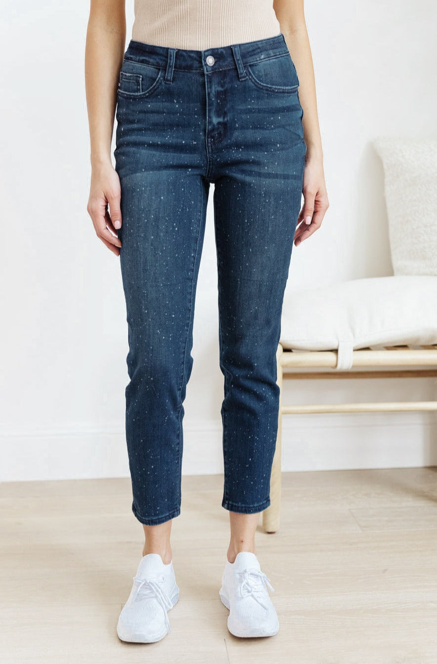 Mid-Rise Relaxed Fit Mineral Wash Jeans Ave Shops