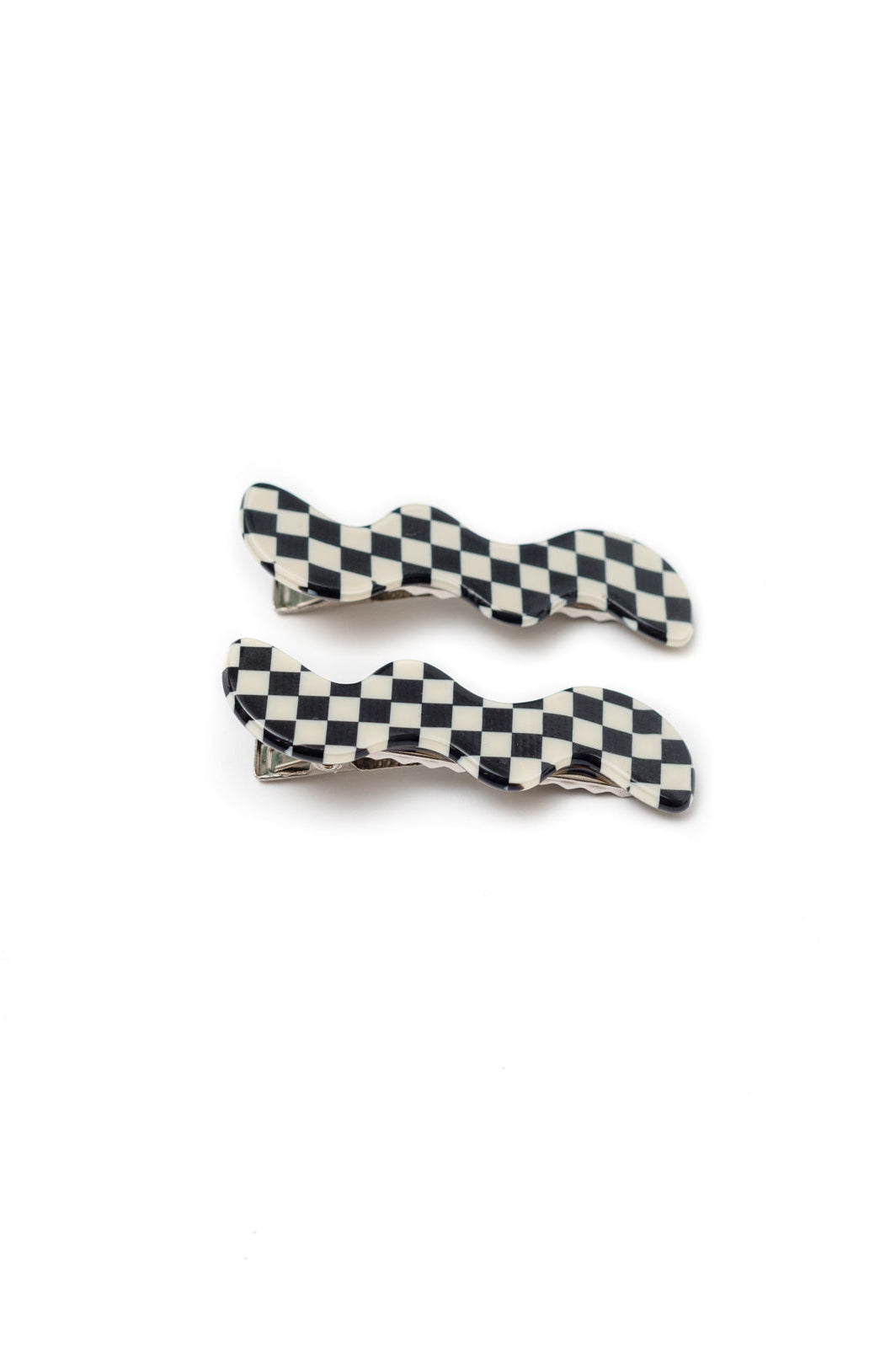 Wavy Clip Set in Checkered Black Ave Shops