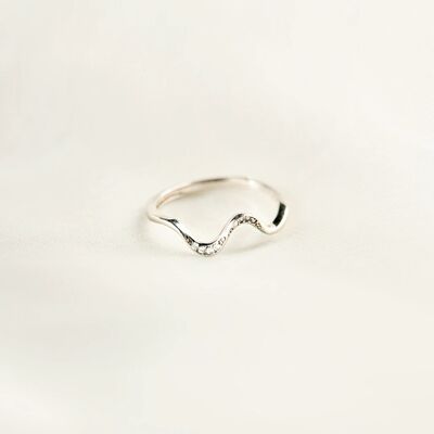 925 Sterling Silver Inlaid Zircon Wave Shape Ring Trendsi