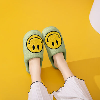 Melody Smiley Face Slippers Trendsi