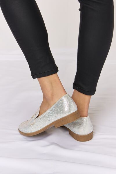 Forever Link Rhinestone Point Toe Loafers Trendsi