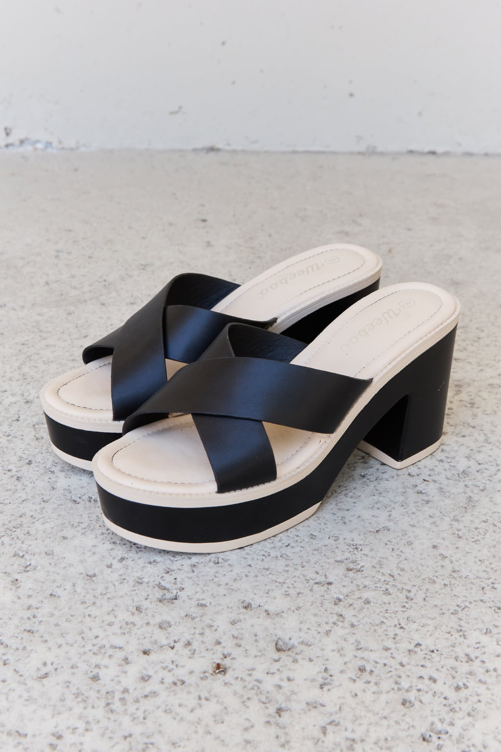 Weeboo Cherish The Moments Contrast Platform Sandals in Black Trendsi