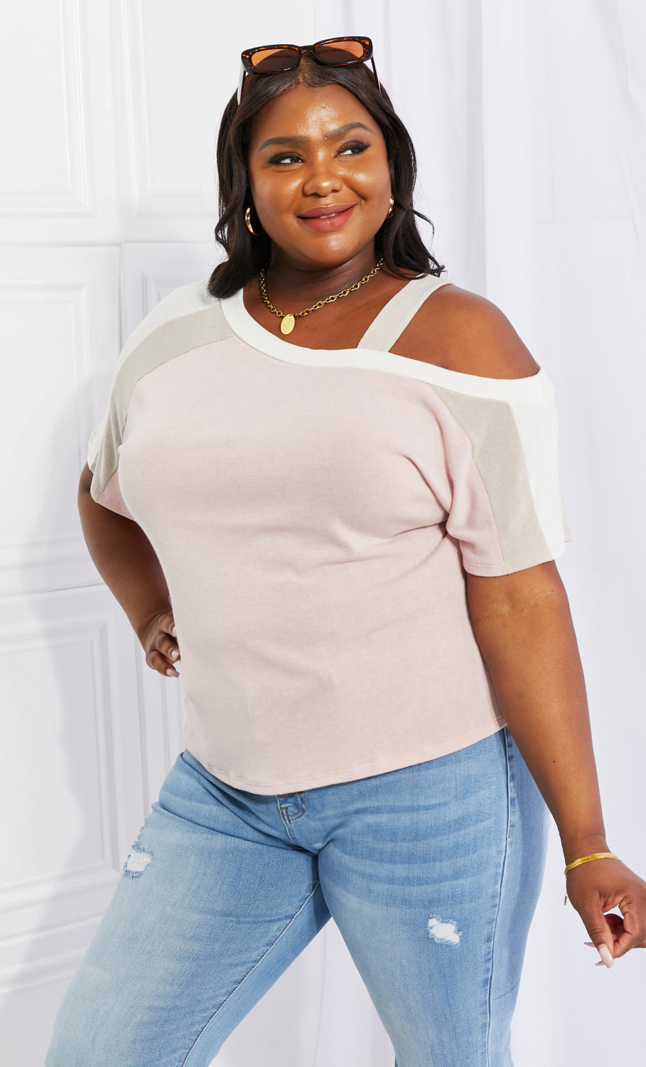 Andree by Unit Something Simple Cold Shoulder Tee Andree by Unit