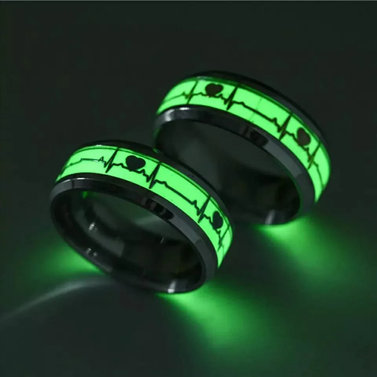 Luminous carbon fibre Lightning Men and Women Green Heart Wedding ring The Colourful Aura